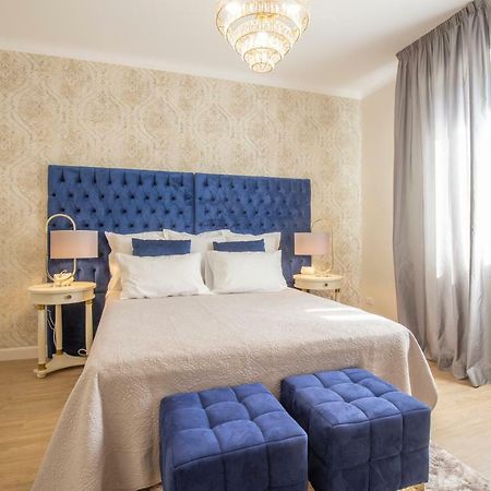 ורונה Crys: Apartments, Holiday, Business, Blu מראה חיצוני תמונה