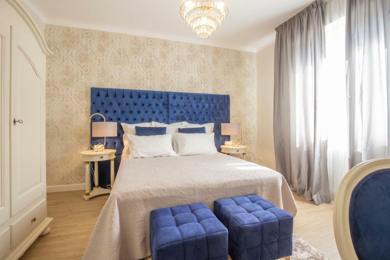 ורונה Crys: Apartments, Holiday, Business, Blu מראה חיצוני תמונה