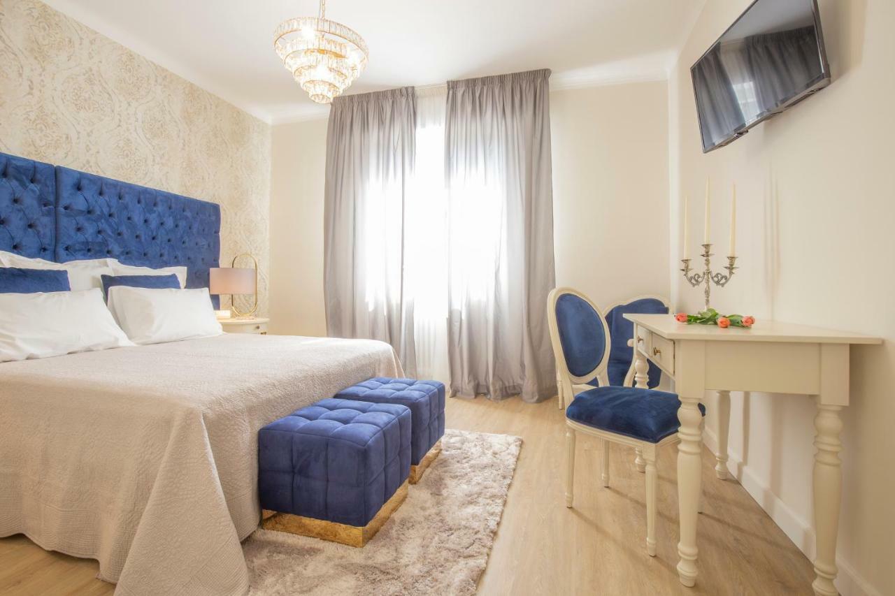 ורונה Crys: Apartments, Holiday, Business, Blu מראה חיצוני תמונה